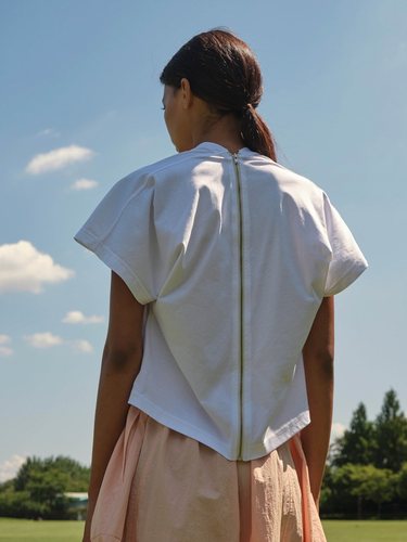 短袖百搭纯色背后拉链字母印花