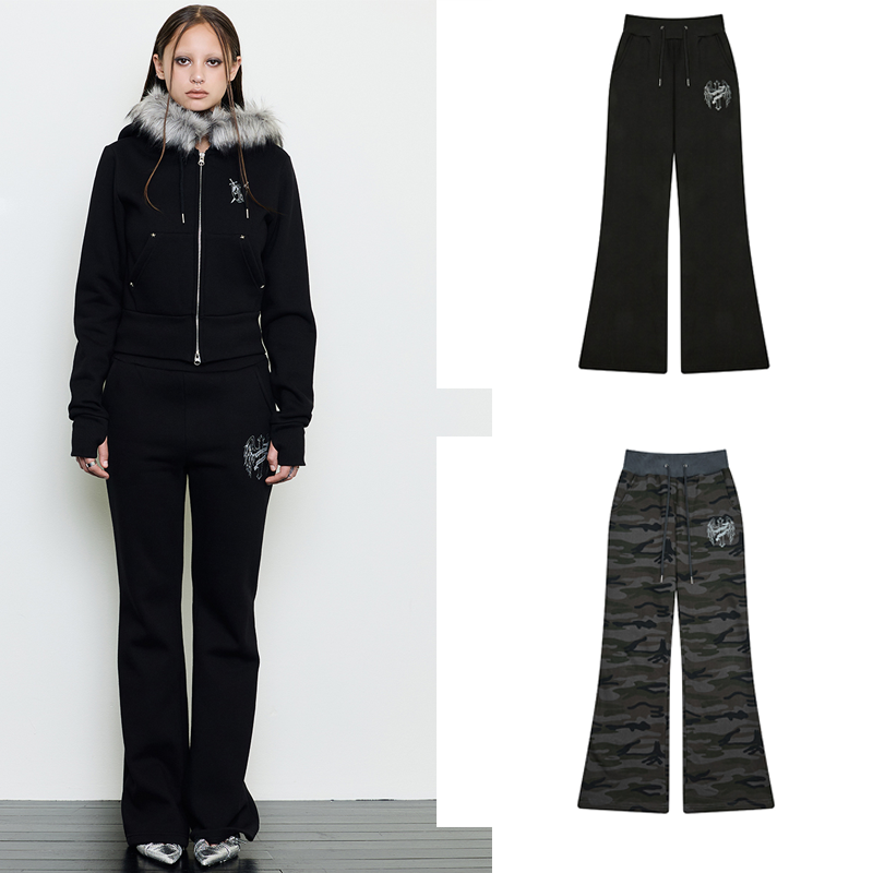 LUV IS TRUE 25冬季新款街头风刺绣显瘦微喇休闲裤韩国代购