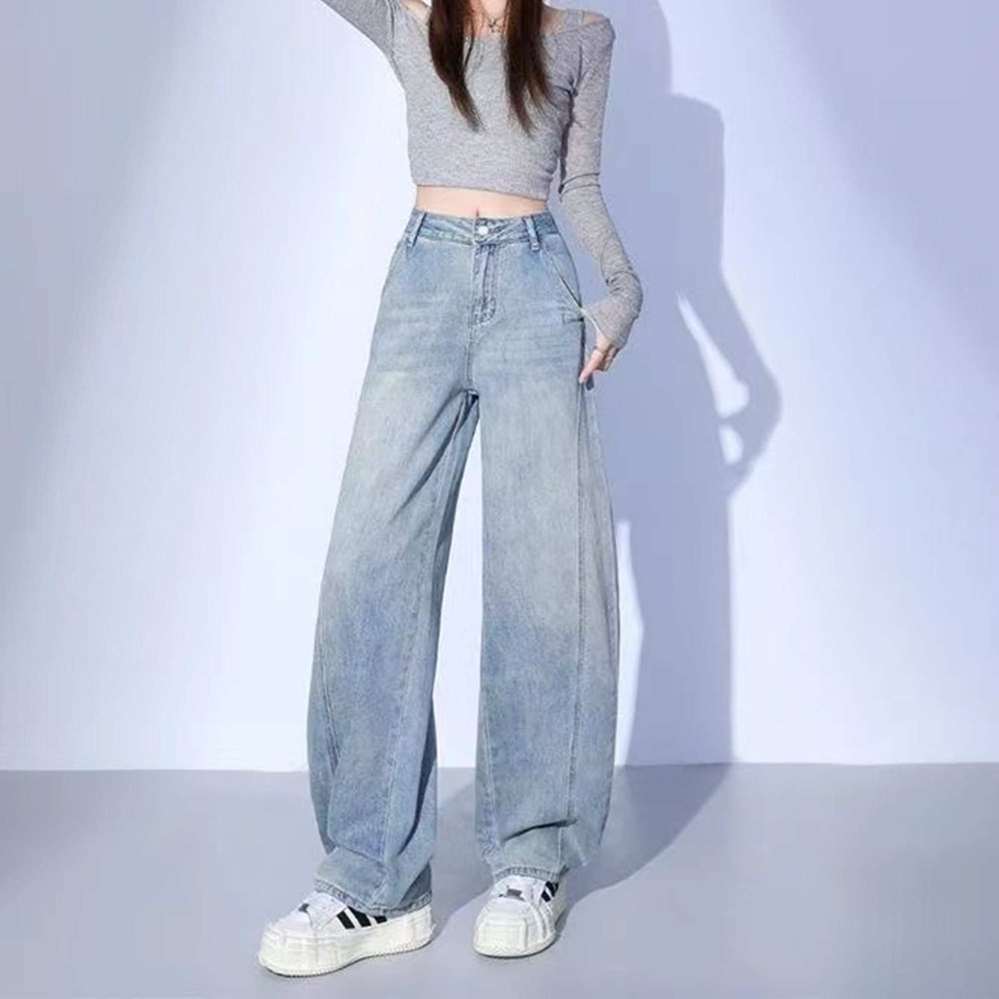 复古高腰浅蓝弯刀牛仔裤女春季2026新款宽松显瘦镰刀阔腿香蕉裤子