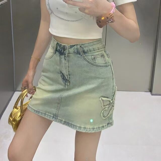 牛仔短裙女夏季2026新款高腰显瘦小个子防走光刺绣一步半身包臀裙