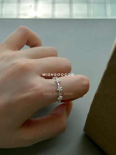 WISHGOOGOO小巧花朵戒指女ins韩版简约925纯银日常通勤童趣开口戒