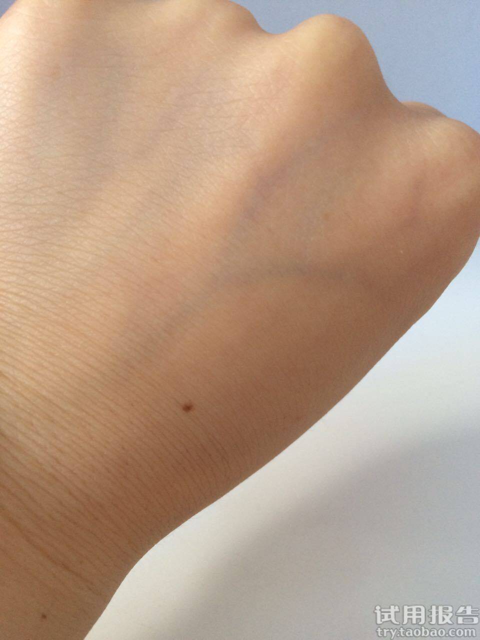 相宜本草睡莲滢泽保湿乳