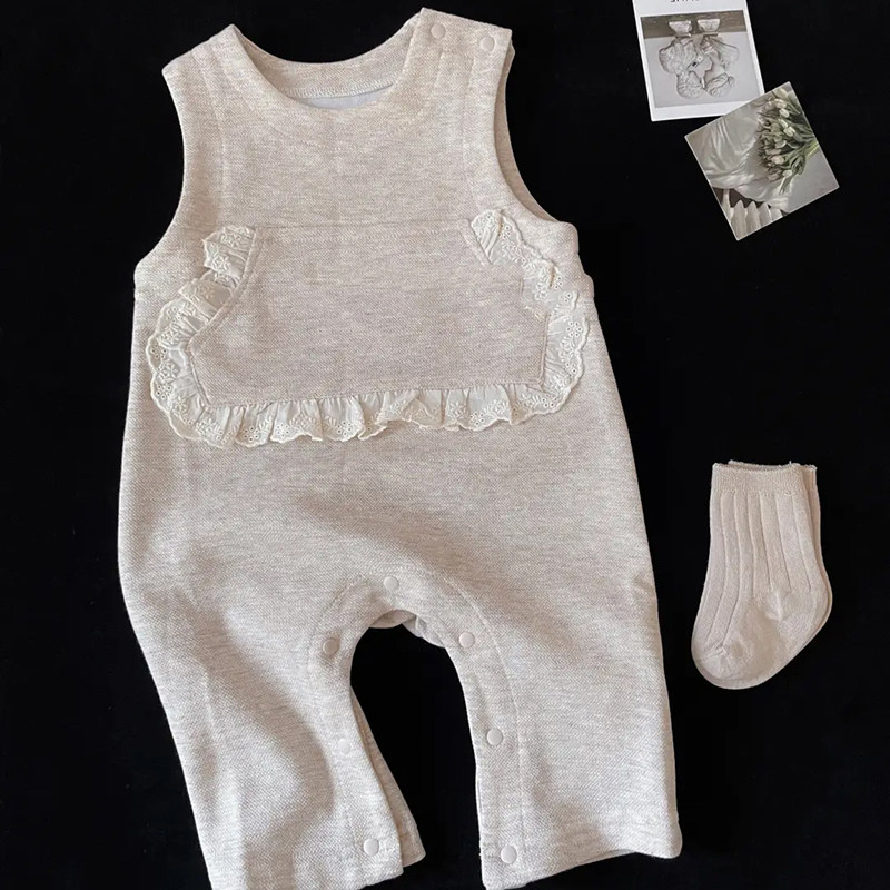 早秋婴儿衣服洋气可爱婴幼儿荷叶领外出爬服两件套宝宝套装秋季款