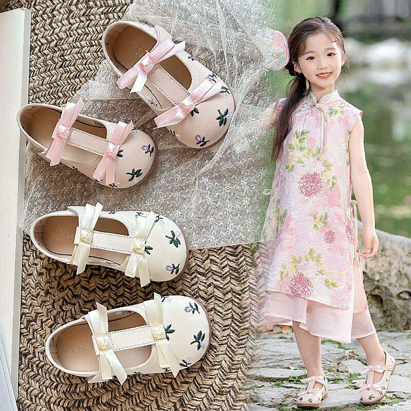 儿童小皮鞋女童公主鞋2026春秋新款女孩软底玛丽珍鞋宝宝单鞋洋气