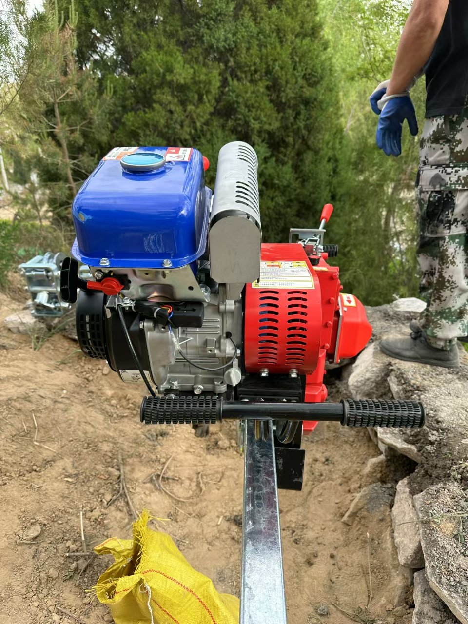 轨道车单轨车果园运输机 果园搬运神器 山地运输爬山机器高山运输