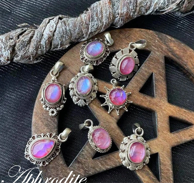 LunaWitch | 天然进口粉色月光石吊坠 纯银 阿佛洛蒂特~