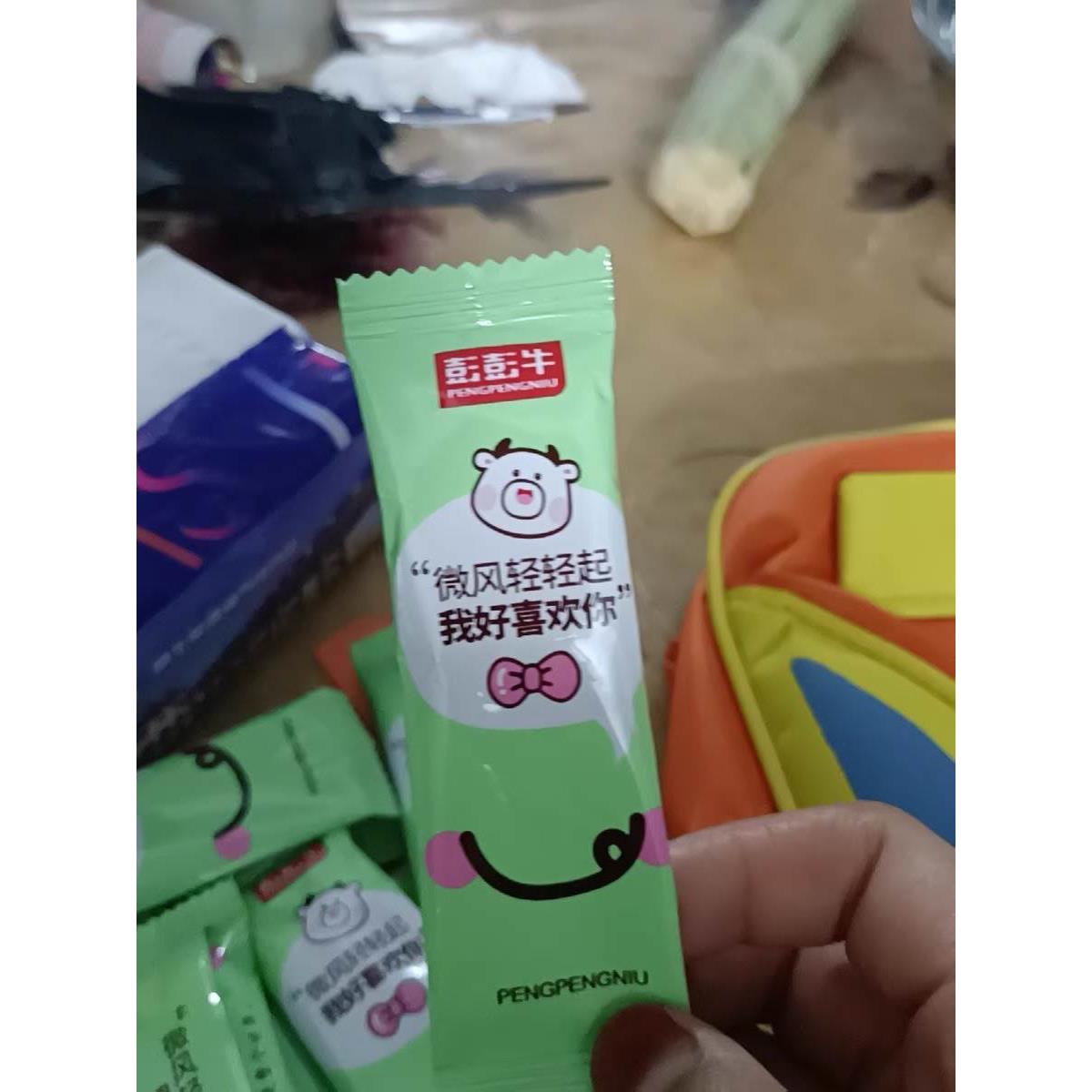 新货澎澎牛秋梨膏枇杷棒棒糖儿童宝宝零食小吃健康营养糖果无添加