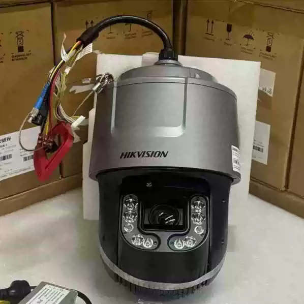 海康威视iiDS-2DF8C432项目型号400万黑光8寸高速人脸抓拍车辆