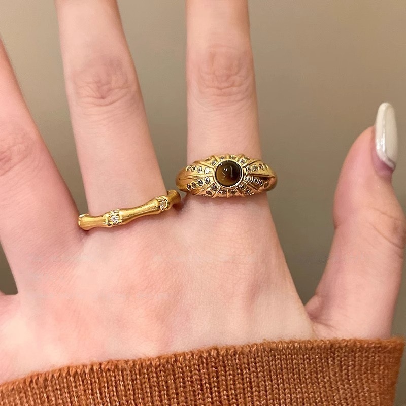 金色虎眼石开口戒指女轻奢高级感复古食指戒小众设计叠戴气质指环
