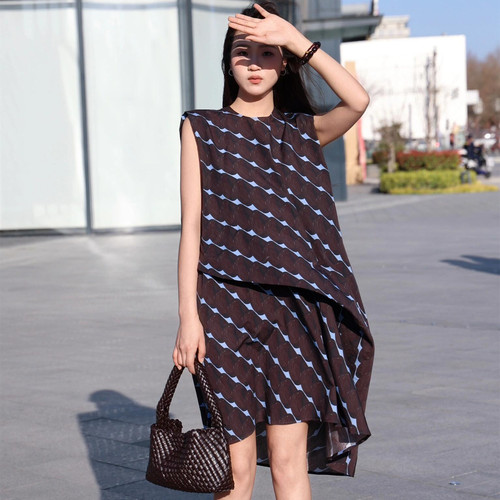 巨好看印花显瘦中长款叠穿连衣裙