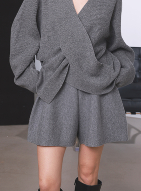 灰色针织短裤女2025新款秋冬季高腰a字百搭宽松外穿羊毛线五分裤