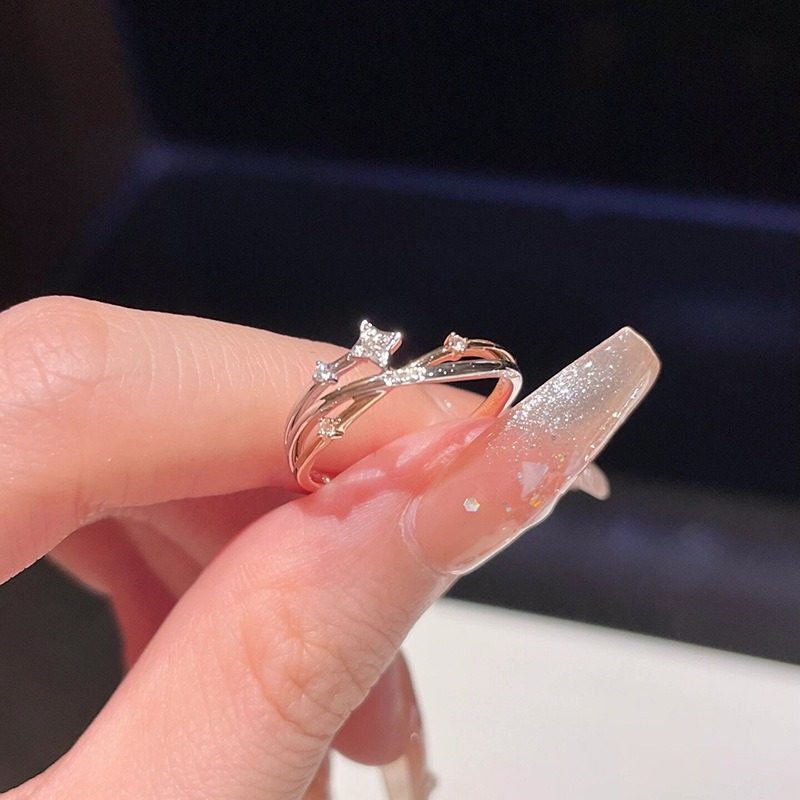 小张的故事闪锆星星戒指女轻奢时尚气质四芒星开口可调节通勤指环