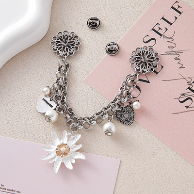 夏季新款小雏菊珍珠胸针高级感