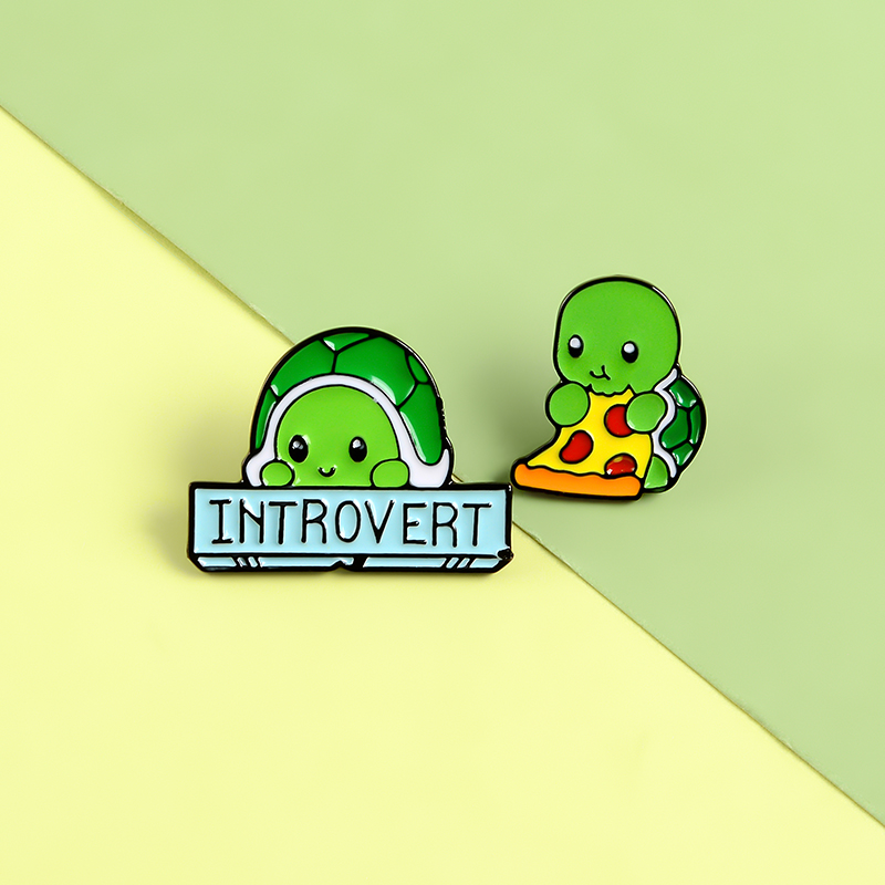 日韩新款上市卡通可爱蠢萌乌龟吃披萨INTROVERT创意胸针潮流徽章
