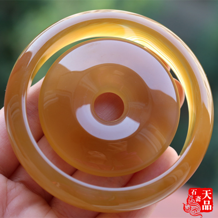 天然冰透原色无优化蜜糖色黄玉髓玛瑙手镯配同料平安扣吊坠59mm