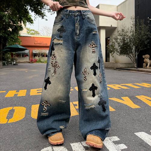 美式街头十字架破洞阔腿牛仔裤
