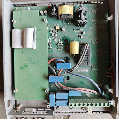 电梯配件西威AVG-L变频器AVGL1150 XBL BR4--议价商品