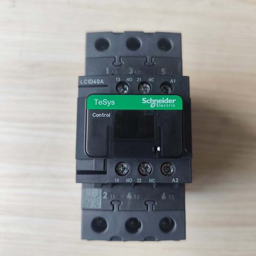 施耐德 LC1D40A 备用件实物图有包装盒，议价拍--议价商品