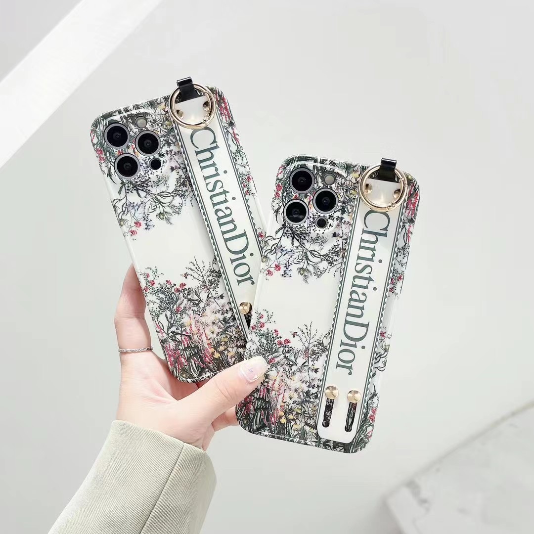潮牌字母花卉腕带适用苹果14手机壳iphone15promax花草大牌13pro网红防摔12小清新森林11奢华复古风女气质ins