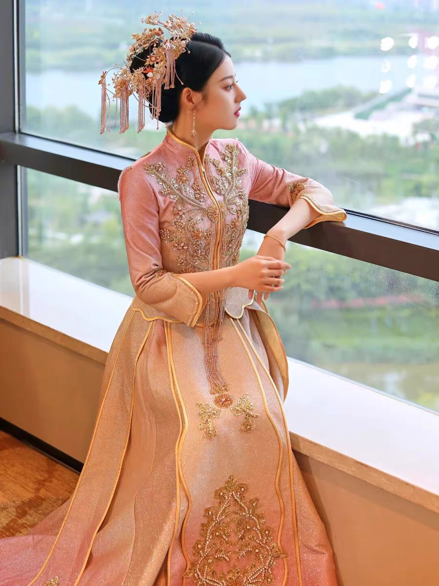 苏州高端金粉色出阁秀禾服租赁新娘秀禾婚服租赁2024新夏薄款婚纱