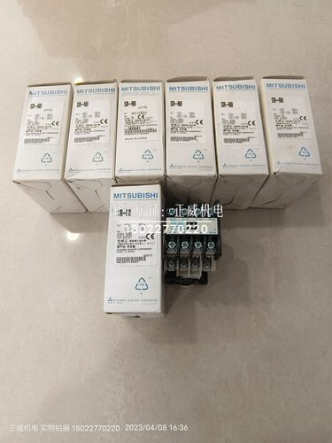 日本三菱中间继电器SR-N8 4A 110V=SR-N4 2A2B+UN-AX4 2A2B