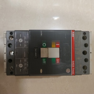 意大利产ABB塑壳断路器SACE T4L250 3P250A库存备件无包装质保1年