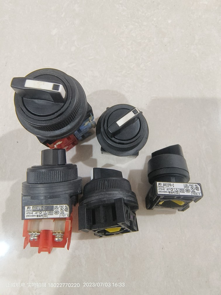 黑色两档旋钮AR22PR-2/AR30PR-2 NO NC其他触点可按需求配