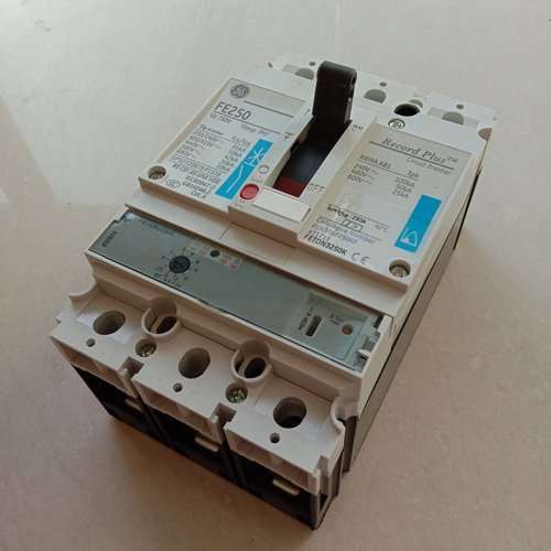 Record Plus美国通用GE塑壳断路器FEN37DN250KF 3P 250A FE250