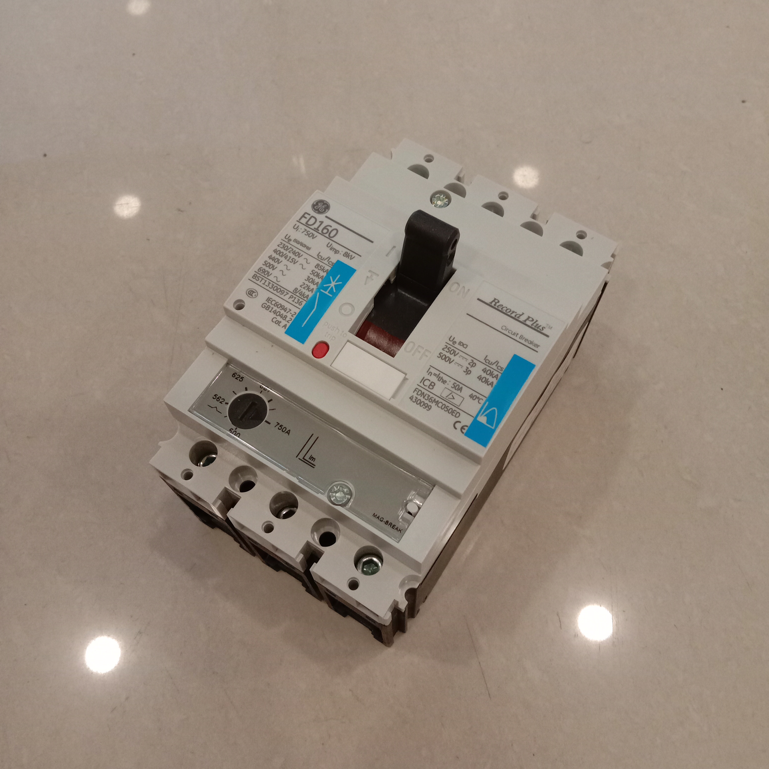 Record Plus美国通用GE塑壳断路器FDN36MC050ED 3P 50A FD160