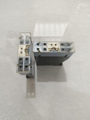 Tesch时间继电器E78.3×445 24V 60s/E67.3×62 24V 10s