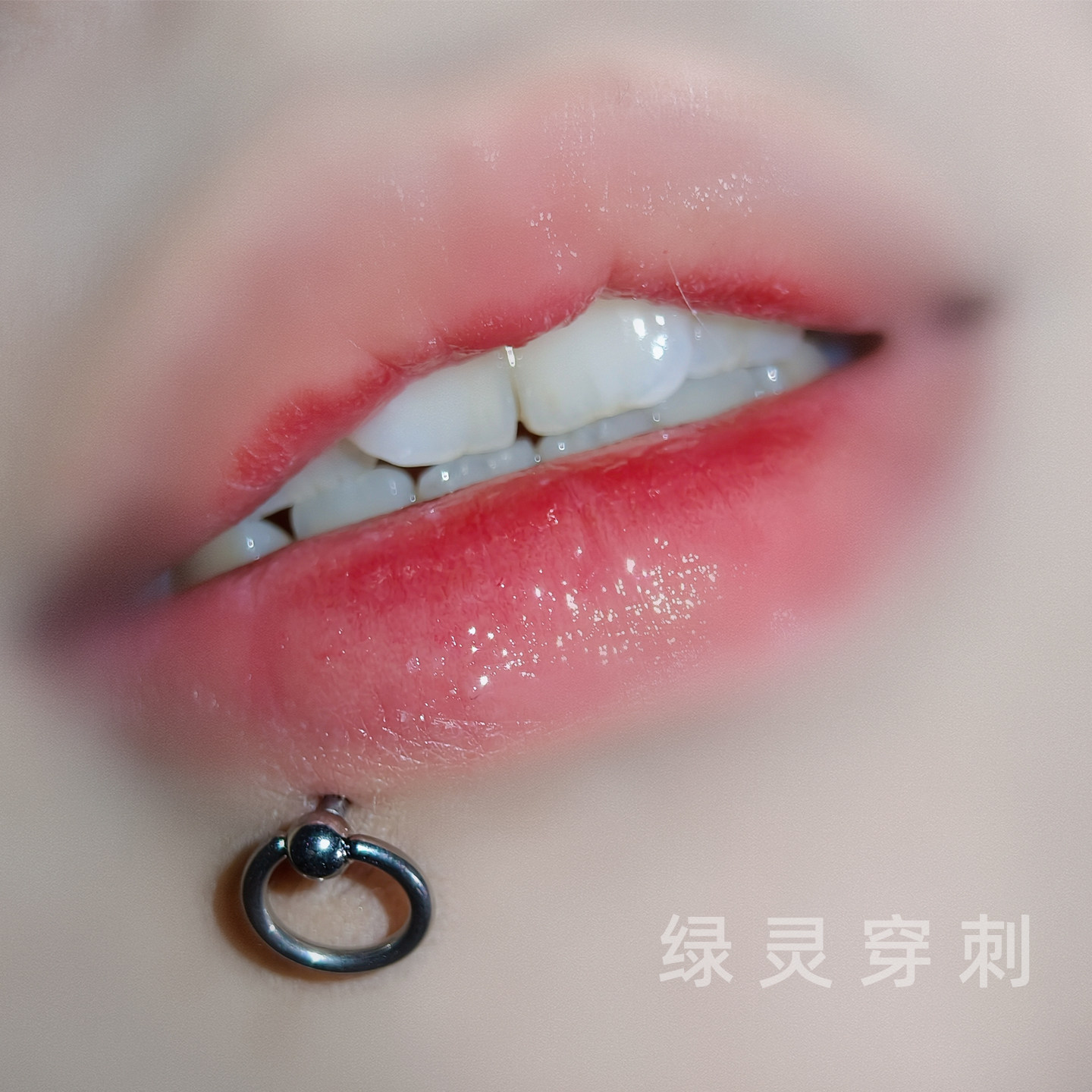 绿灵 德古拉圆环夹球 钛钢外螺纹唇钉朋克辣妹男女钛合金穿刺饰品,饰品/流行首饰/时尚饰品新,唇环/唇钉,淘宝优惠券,粉丝福利购,淘宝优惠卷