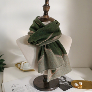 绿色纯山羊绒小巧围巾冬季 100大牌轻奢高级感短女士2026新款高端