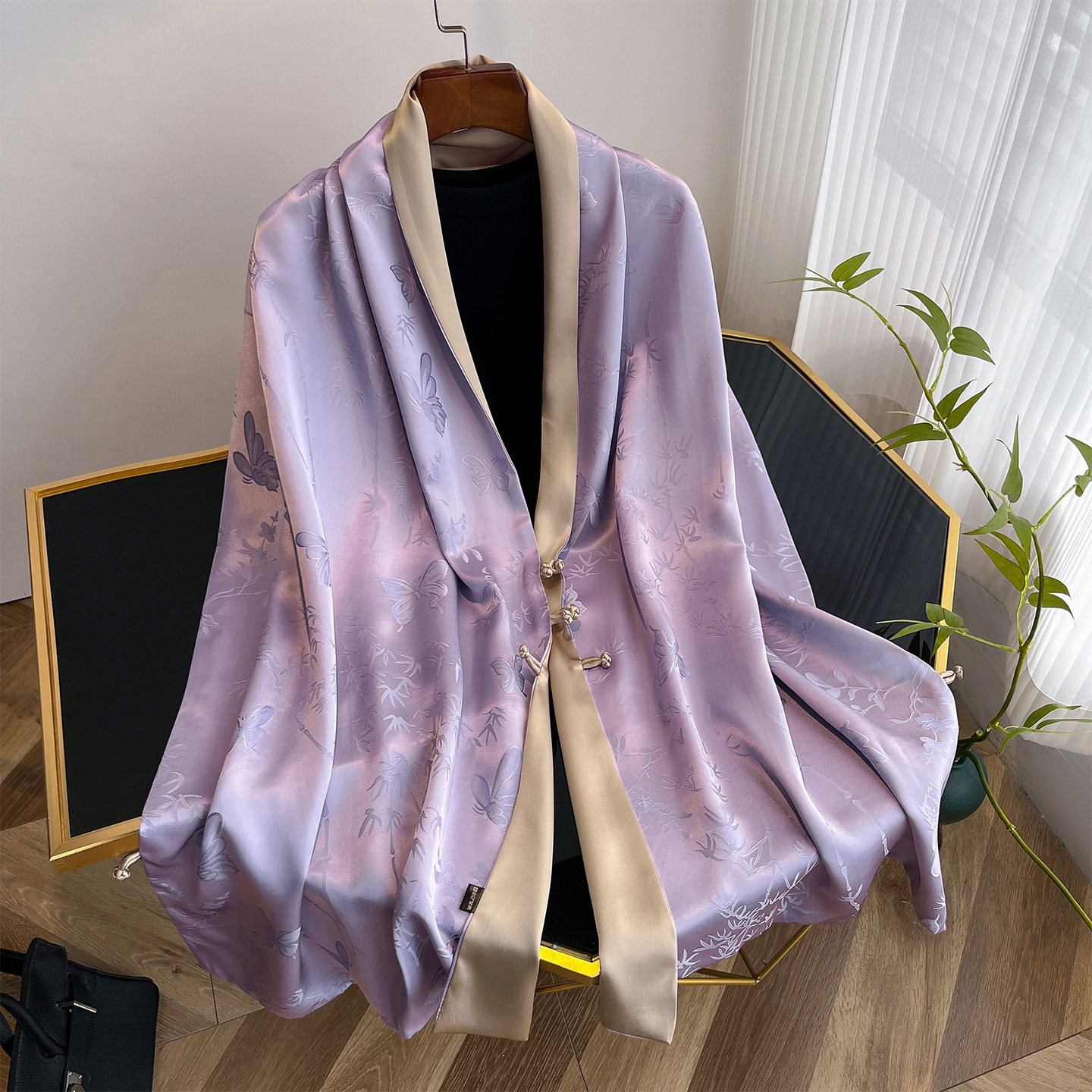 真丝丝巾女妈妈新中式旗袍专用披肩外搭高端盘扣披风斗篷杭州丝绸