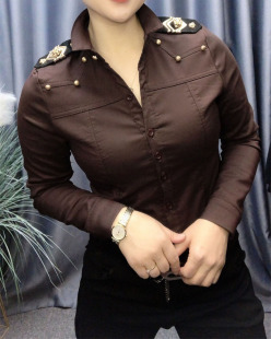 方领长袖加绒保暖单排扣通勤修身棉质肩章重工衬衫女欧洲站秋冬潮