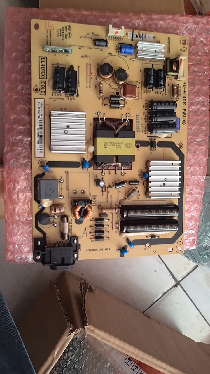 实物图！L42A71C电源板40-EL4019-PWA1XG 81-EL401C9-PL200AA