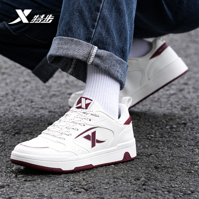 特步男鞋板鞋低帮空军一号小白鞋