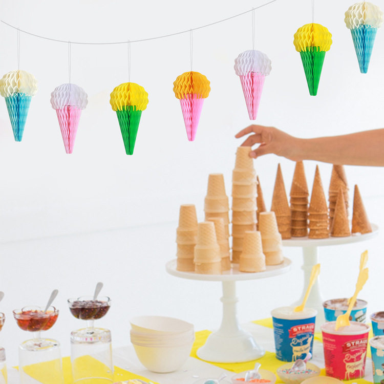 幼儿园生日派对用品商场布置装饰纸冰激凌彩色冰淇淋蜂窝球挂饰