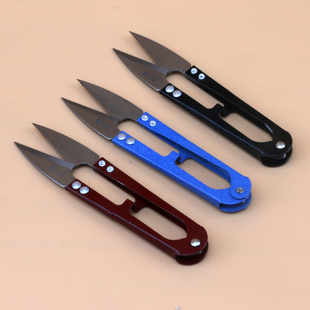 小剪刀v型十字绣弹簧剪塑柄剪布料线头剪U型纱剪家用手工不锈钢剪