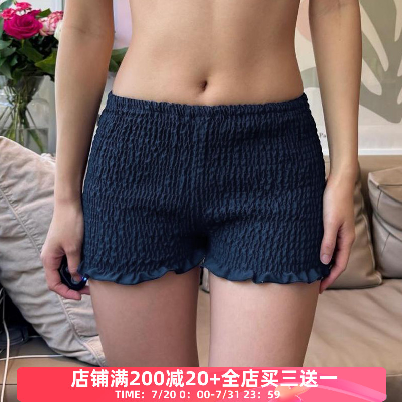 休闲少女木耳边打揽褶皱低腰短裤