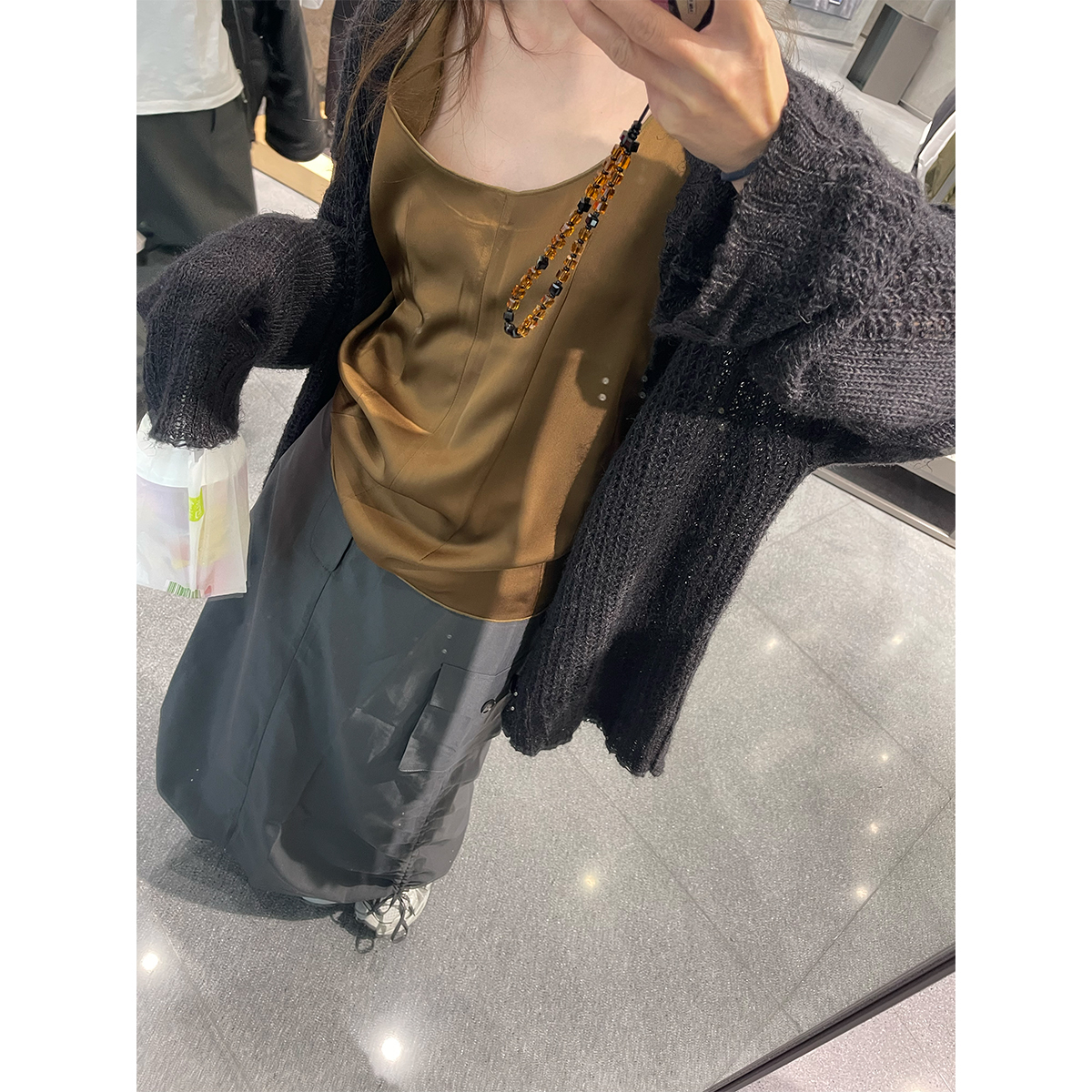 Avocadong 显白++奶咖色背心丝绸吊带上衣春夏舒适内搭