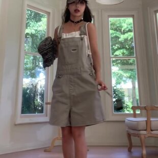 网红爆款灰色牛仔背带短裤女2026夏季薄款韩系宽松显瘦直筒阔腿裤