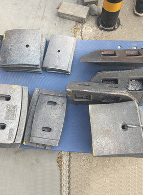 河南昌利搅拌机衬板叶片中叶侧叶搅叶刮板刀板配件大全高锰超耐磨