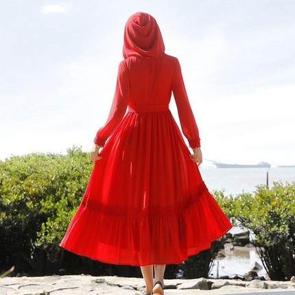 新款 茶卡盐湖旅拍仙女红色雪纺连帽度假沙滩大摆长裙现货动漫