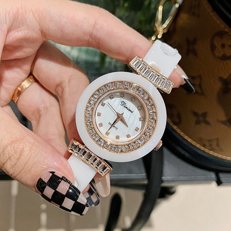 新款 蒂米妮表带潮流韩版白色士手表表盘女时尚陶瓷石英国产腕表