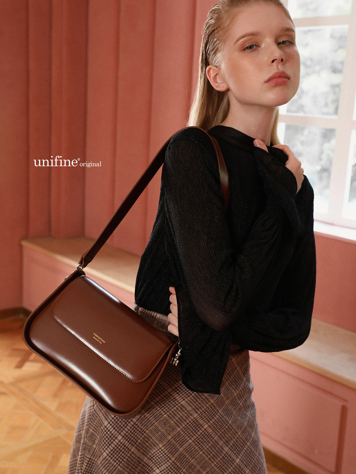 【Yueji Gifts】Unifine Retro Crossbody Bag for Women, Niche Design Square Bag, Commuter High-End Texture Bag