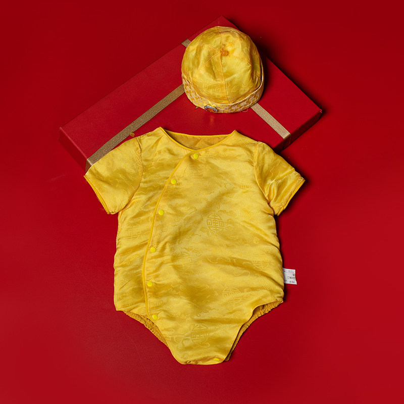 晨舞 男宝宝桑蚕丝百天宴满月礼服婴幼新生儿包P连体哈衣夏季薄款