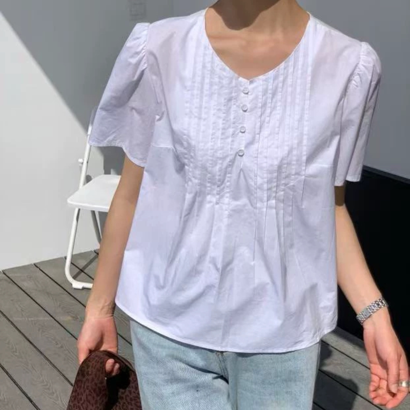 A754法式文雅温柔风琴压褶V领短袖衬衫女夏设计感飞飞袖娃娃小衫
