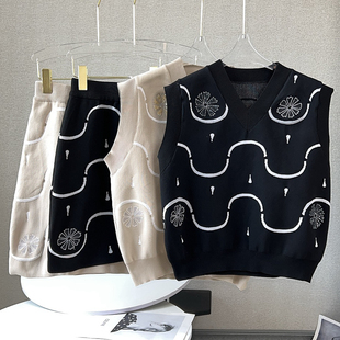 两件套 春秋时尚 松紧腰针织裙 V领花朵绣花马甲毛衣 B522 修身