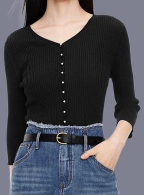 D024黑色V领针织衫秋新款修身辣妹短上衣套头衫女