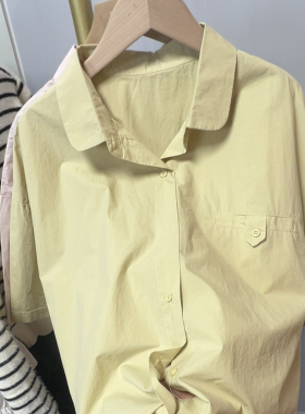 C003衬衫女夏季新款设计感小众宽松大码休闲短袖衬衣胸口一粒扣